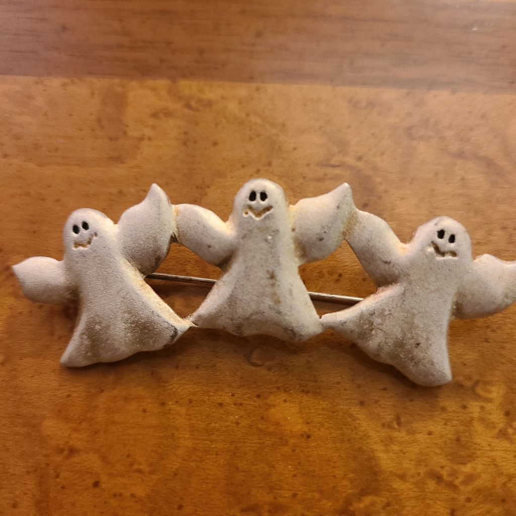 3 Ghost Brooch